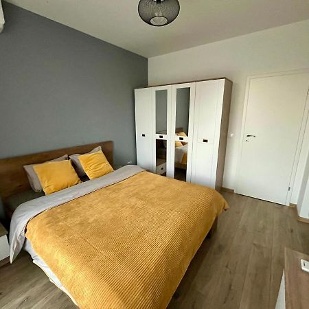 Yellow Apart @ Vitosha, Sofia Apartment ภายนอก รูปภาพ